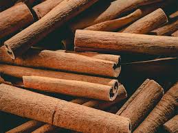 Ceylon Cinnamon Sticks – Benefits, bUses & How to Buy the Best Quality